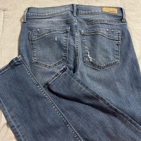 Women’s Express jeans size 6S - Picture 3 of 3
